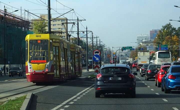 Ruch uliczny w Łodzi / autor: Fratria / MK