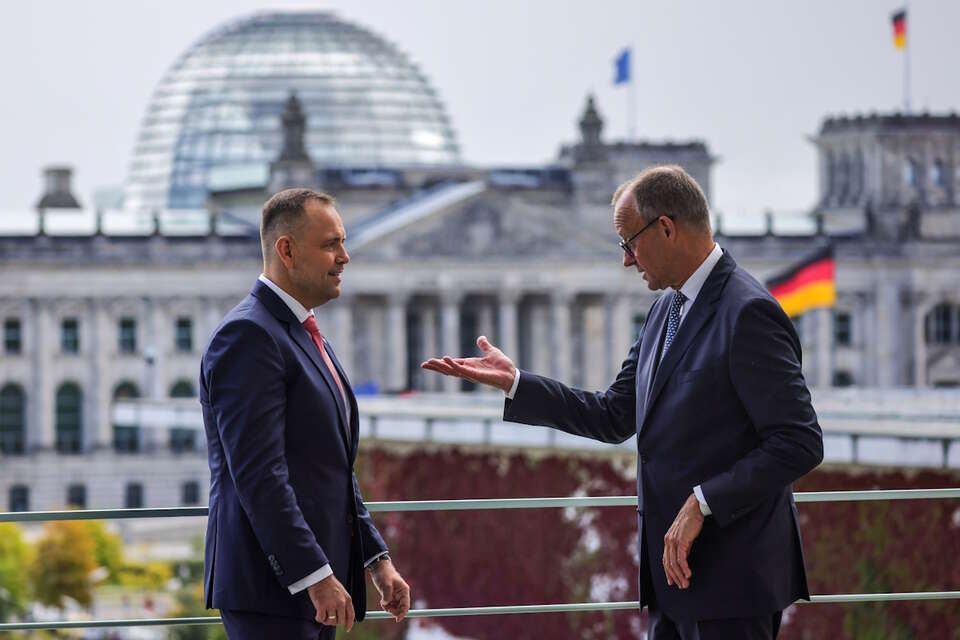 Prezydent Karol Nawrocki i kanclerz Niemiec F. Merz / autor: PAP/EPA
