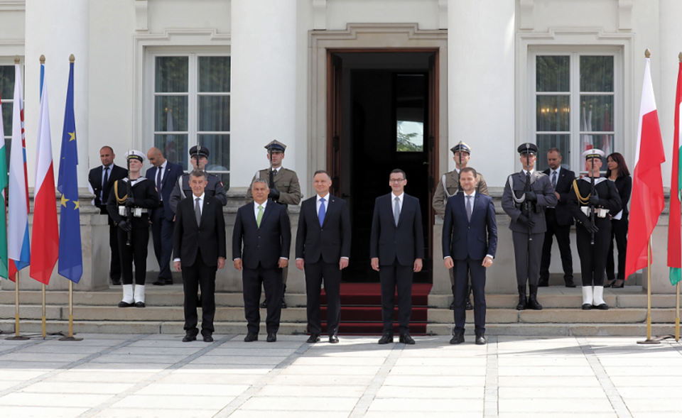  Dzisiejsze spotkanie premierów państw Grupy Wyszehradzkiej inauguruje polskie przewodnictwo w V4 / autor: PAP/Tomasz Gzell