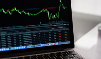 Bullard i Mester grzebią szanse na odbicie