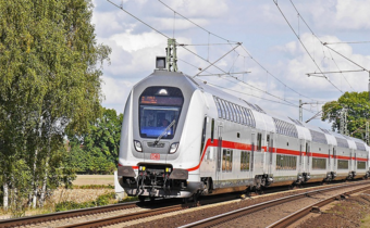 Pierwsze Linki z PESA Bydgoszcz trafią do Niemiec pod koniec 2017 r.
