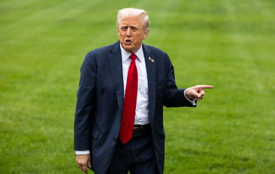 Donald Trump  / autor: PAP/EPA/JIM LO SCALZO
