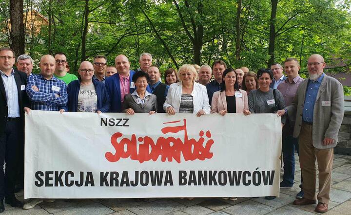 autor: Sekretariat Banków, Handlu i Ubezpieczeń NSZZ "Solidarność"
