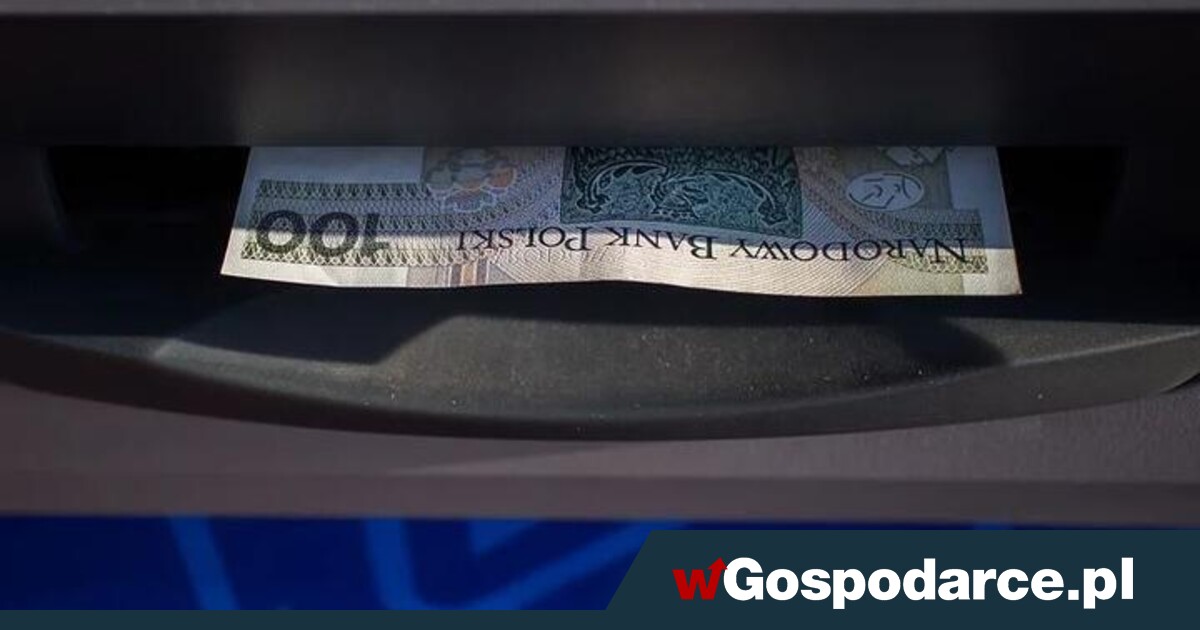 Drożej za wypłatę pieniędzy z bankomatu