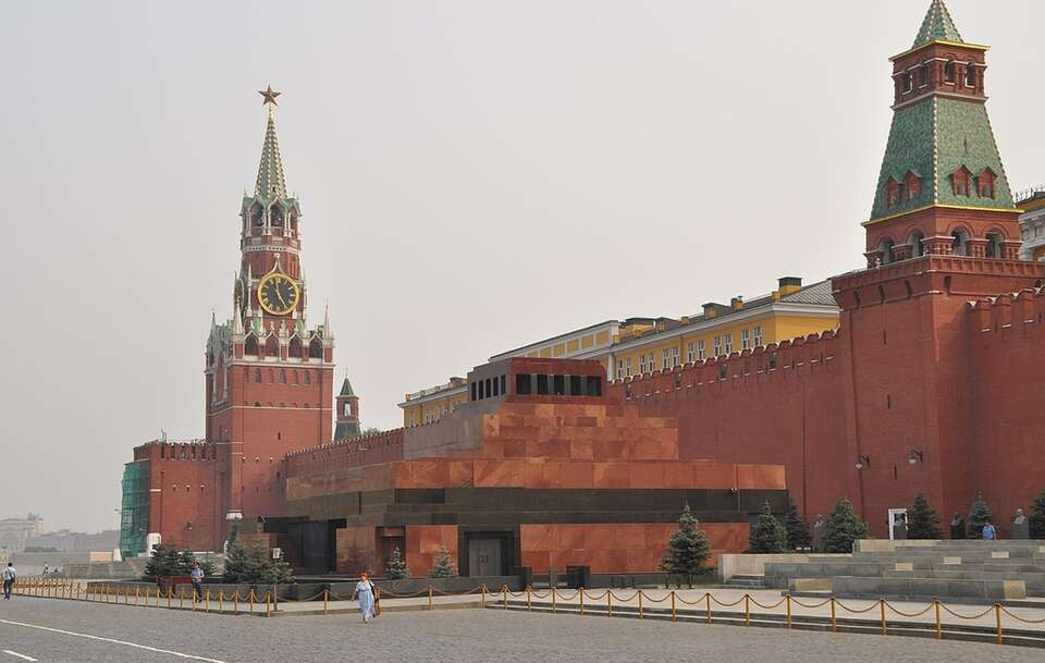 Epstein zbierał dla Rosji materiały kompromitujące polityków?