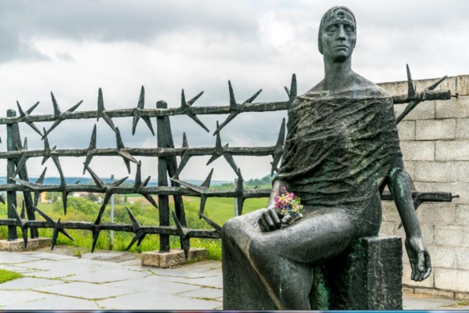 autor: Pomnik ofiar niemieckiego obozu koncentracyjnego w  Mauthausen-Gusen, fot. wPolityce.pl