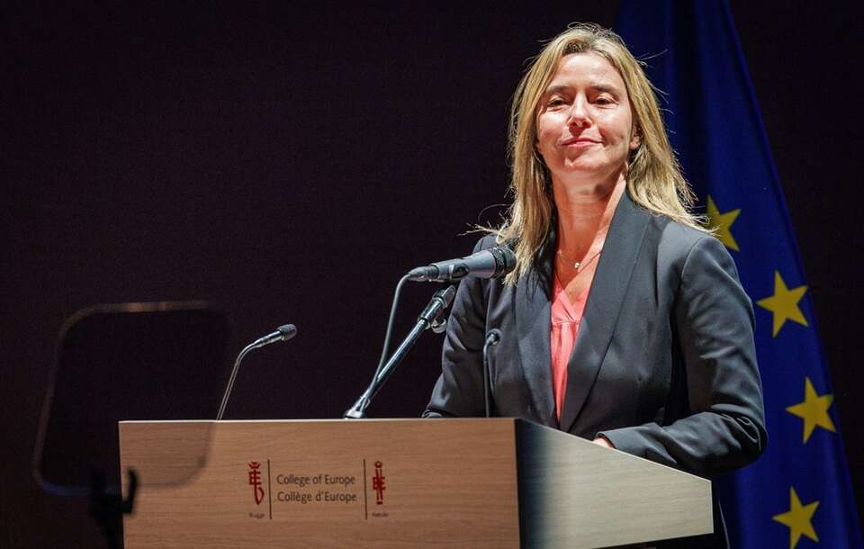 Była szefowa unijnej dyplomacji Federica Mogherini usłyszała zarzuty korupcyjne / autor:  EPA/Olivier Matthys Dostawca: PAP/EPA.