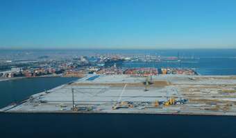 Ruszył potężny portowy terminal w Gdańsku