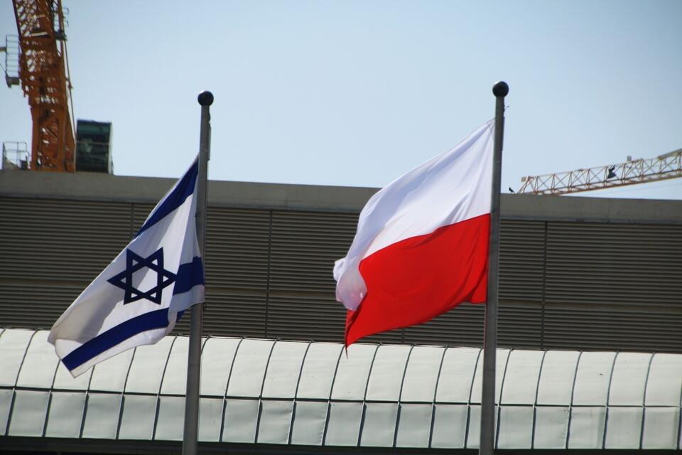 Flagi Izraela i Polski (zdj. ilustracyjne) / autor: Fratria