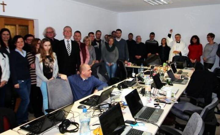 Na zdjęciu: poświęcenie newsroomu portali internetowych, fot. wPolityce.pl