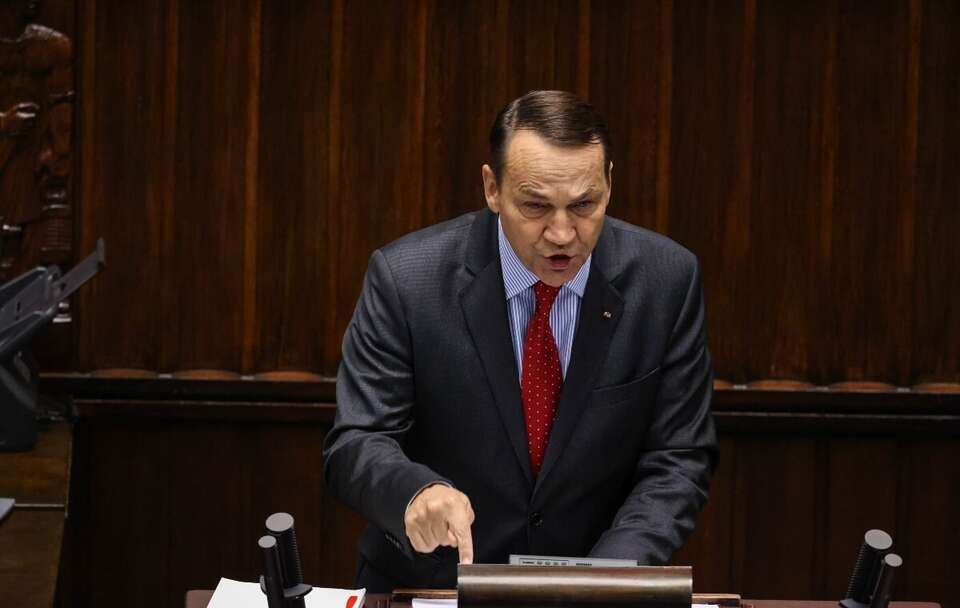 Radosław Sikorski w Sejmie / autor: PAP/Albert Zawada