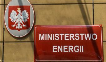 Nasze zapasy skurczyły się o 1,1 mln ton ropy