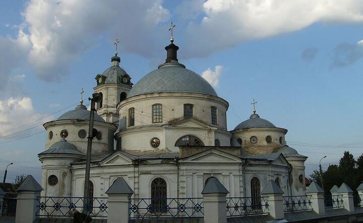 Rosjanie łkają nad utraconą Cerkwią