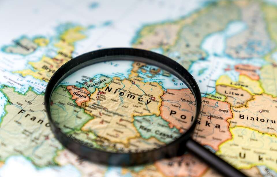 Tylko jedna trzecia ankietowanych Polaków deklaruje sympatię do Niemców, a jedna czwarta odczuwa do nich niechęć / autor: Fratria