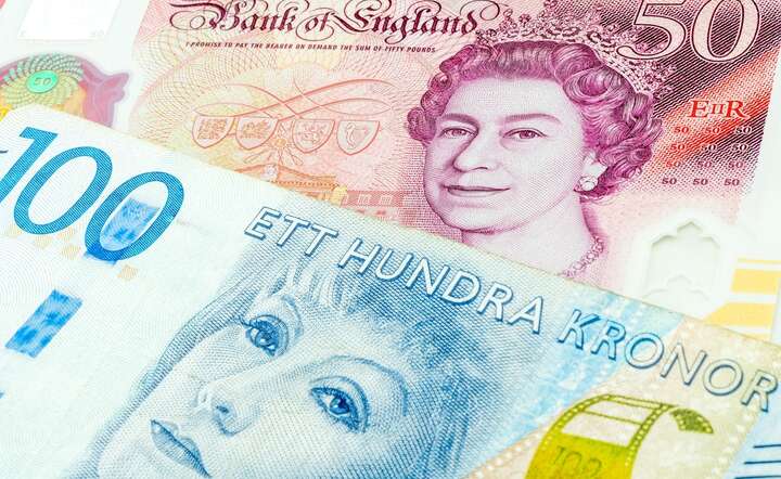 Cash is King! - nawet Szwecja, gdzie obieg bezgotówkowy to 95 proc. transakcji w sklepach, z gotówką się nie rozstanie / autor: Fratria / AS