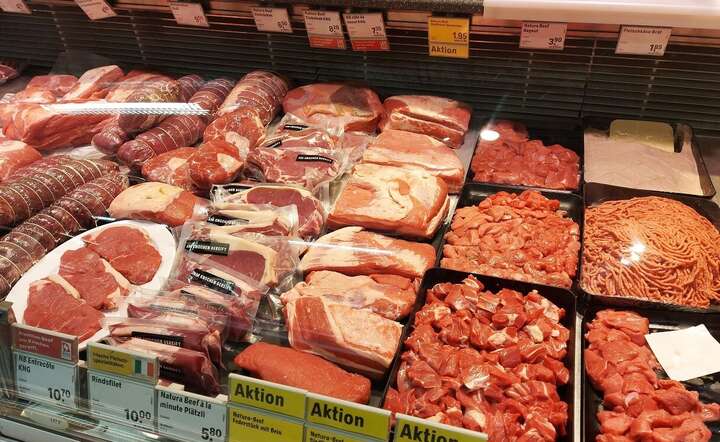 Stoisko sklepu mięsnego na Zachodzie. ZDJĘCIE ILUSTRACYJNE / autor: Fratria /MK