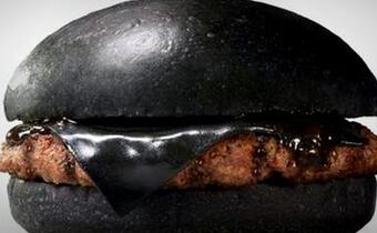 Fast-food ekstremalny - nowy, całkowicie czarny burger szokuje w ofercie Burger King