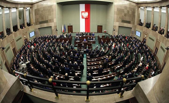 We wtorek Sejm zajmie się ustawą znoszącą 30-krotność ZUS