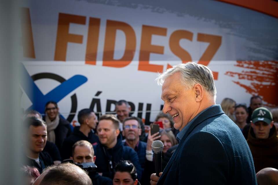 Orban odchodzi. Co napisali Meloni, Wilders i Abascal?