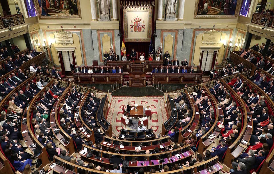 Kortezy Generalne / autor: wikimedia.commons: Ministry of the Presidency. Government of Spain/https://www.lamoncloa.gob.es/multimedia/galeriasfotograficas/presidente/Paginas/2020/030220-presidente.aspx