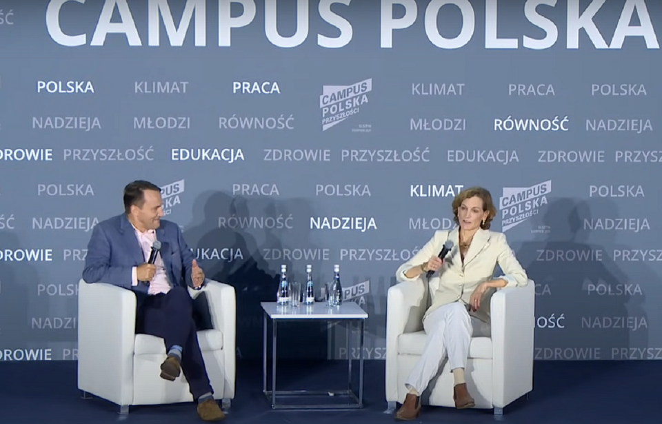 Radosław Sikorski, Anne Applebaum  / autor: screenshot YouTube Campus Polska Przyszłości 