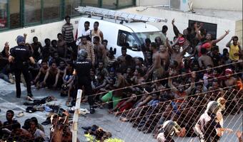 Ceuta zdobyta przez migrantów z Afryki