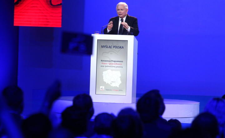 Jarosław Kaczyński przemawia na konwencji PiS w Katowicach fot.PAP/ Andrzej Grygiel