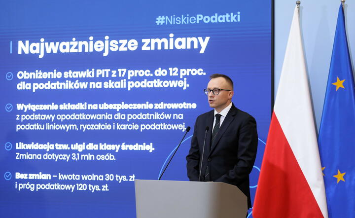 Wiceminister finansów Artur Soboń / autor: PAP/Paweł Supernak