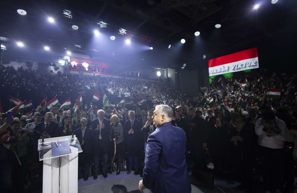 Bloomber atakuje Orbana / autor: PAP/EPA