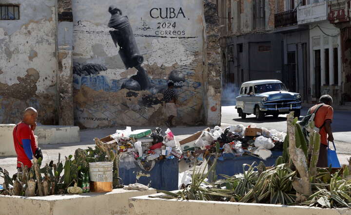 Ulica Hawany, stolicy Kuby, 25 marca 2026 r. / autor: PAP/ EPA/ERNESTO MASTRASCUSA