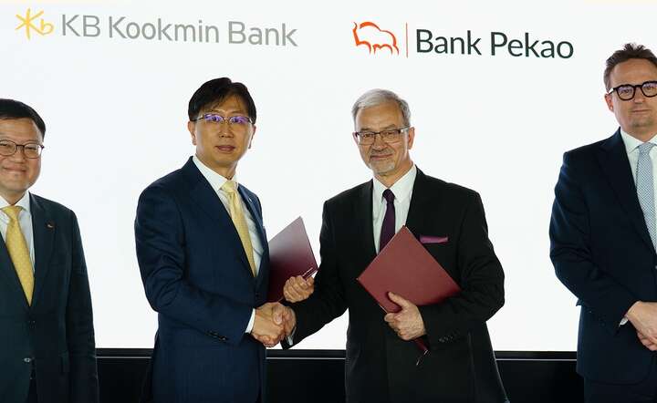 Podpisanie umowy Banku Pekao z KB Kookmin Bank / autor: materiały prasowe Banku Pekao