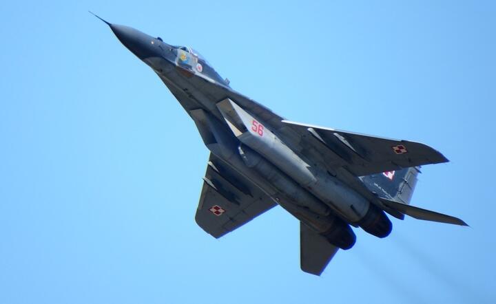 Myśliwiec MiG-29 w polskich barwach w locie / autor: fot. Pixabay