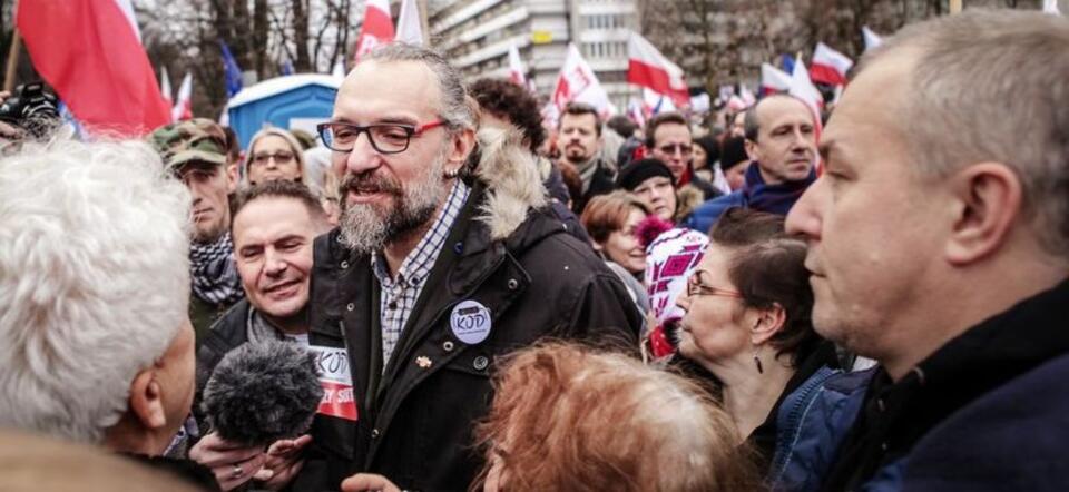 Mateusz Kijowski na manifestacji KOD. Fot. wPolityce.pl