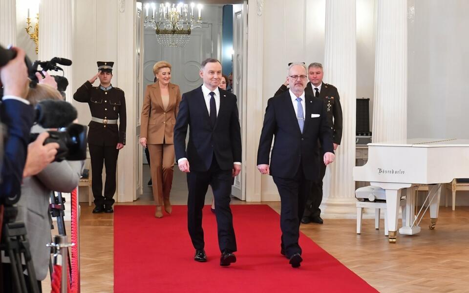 Prezydenci Polski i Łotwy / autor: PAP/Andrzej Lange