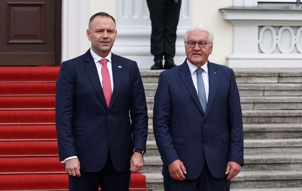 Karol Nawrocki i Frank-Walter Steinmeier / autor: PAP/EPA/FILIP SINGER