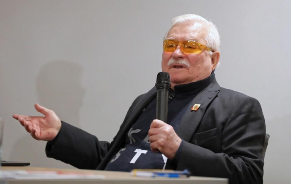 Były prezydent Lech Wałęsa  / autor:  	PAP/Grzegorz Momot