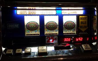 Automaty do gry pod szczególnym nadzorem - rząd będzie zmieniał przepisy o hazardzie