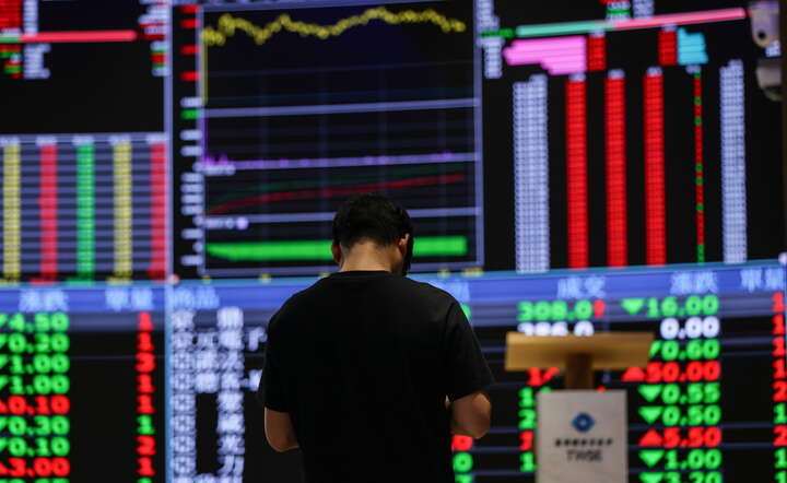 Wyniki finansowe technologicznych gigantów zadecydują o giełdowej koniunkturze w najbliższych dniach. Nz. giełda w Taipei na Tajwanie / autor: PAP/EPA/RITCHIE B. TONGO
