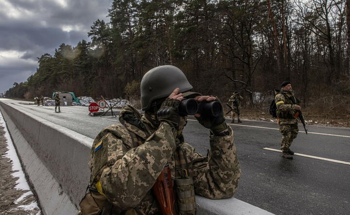Wojska ukraińskie w pobliżu Kijowa / autor: PAP/EPA
