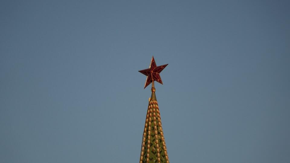 Czerwona gwiazda na Kremlu (zdjęcie ilustracyjne) / autor: Fratria