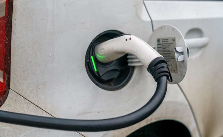 Samochód elektryczny / autor: Fratria