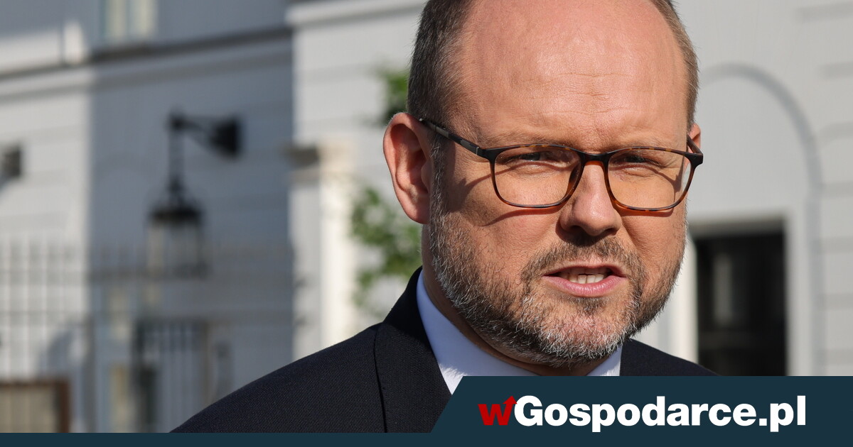 Przydacz ujawnia, co Nawrocki przekazał Trumpowi
