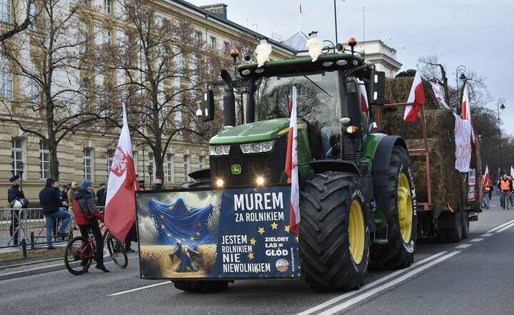 Tysiąc traktorów zablokuje 9 stycznia Warszawę