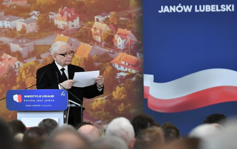 Prezes PiS w Janowie Lubelskim / autor: PAP/Wojtek Jargiło