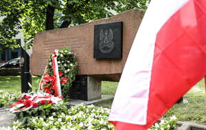 Pomnik poświęcony zamachowi dokonanemu na agenta gestapo Franza Witteka, Kielce - ul. Solna - Park Miejski im. Stanisława Staszica / autor: PAP