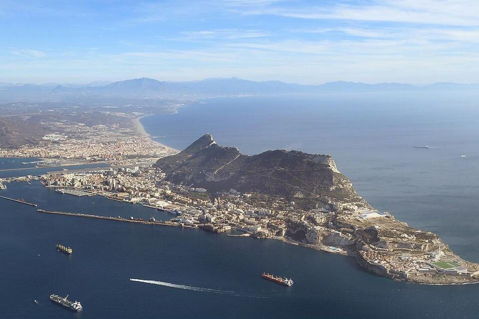 Gibraltar / autor: Wikimedia Commons/ https://commons.wikimedia.org/wiki/File:Gibraltar5.jpg