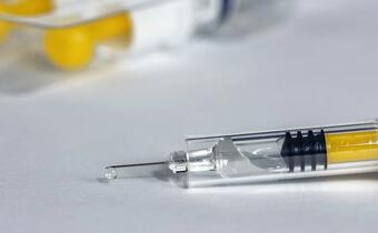 Fałszywe szczepionki na COVID-19! Sprzedają je w darknecie