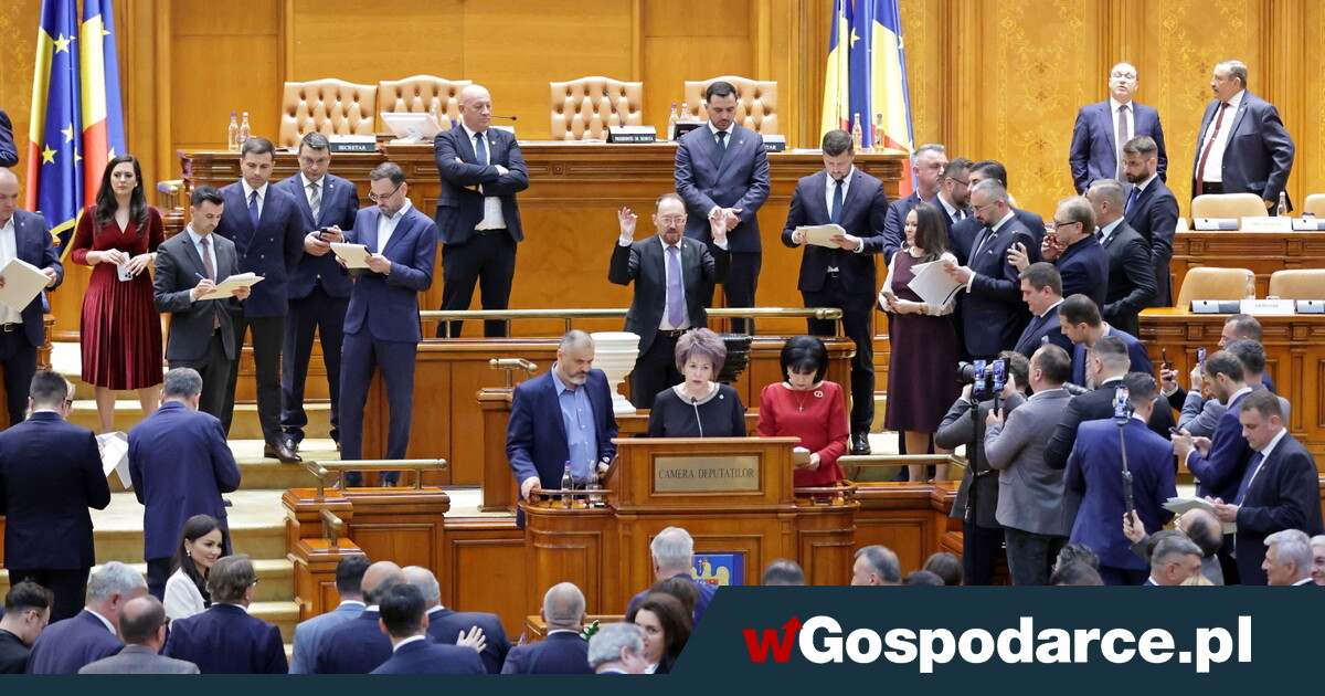 The government in Romania has collapsed. A chance for conservatives to take power