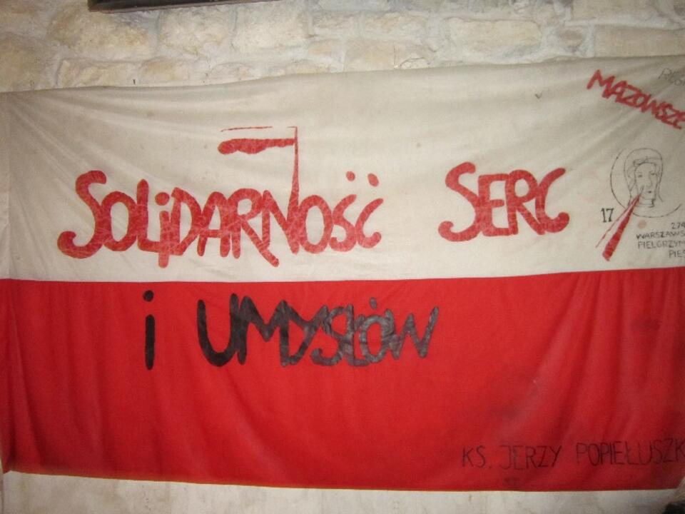 Flaga pierwszej "S" złożona na Jasnej Górze, Fot. wPolityce.pl