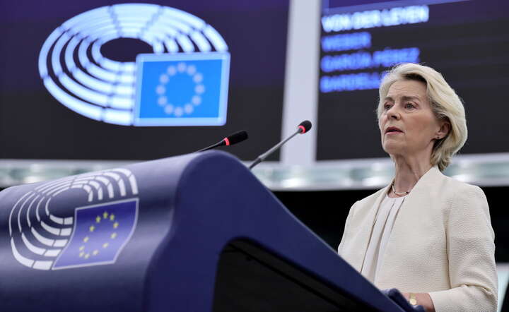 Przewodnicząca Komisji Europejskiej Ursula Von der Leyen wygłasza w Parlamencie Europejskim w Brukseli orędzie o stanie Unii Europejskiej, 16 września 2026 / autor: PAP/EPA/RONALD WITTEK 